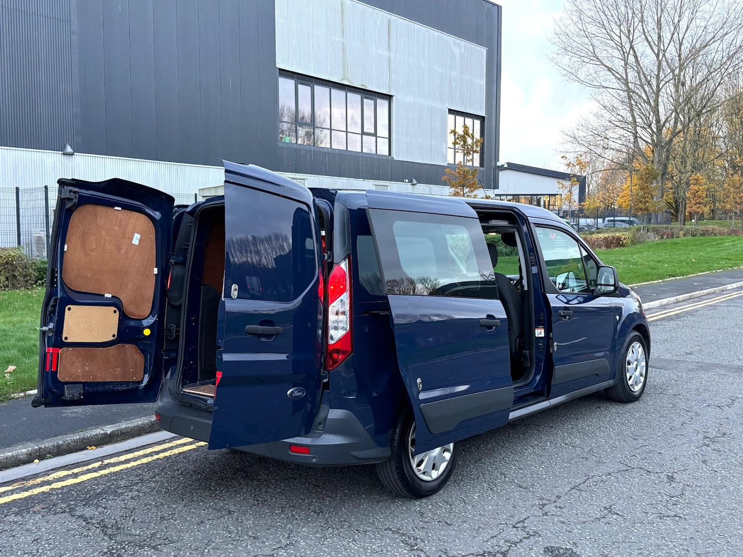 Used Ford Transit Connect 2017 for sale - 76519286: Photo 16