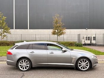 Used Jaguar XF 2012 for sale - 76276906: Photo 2