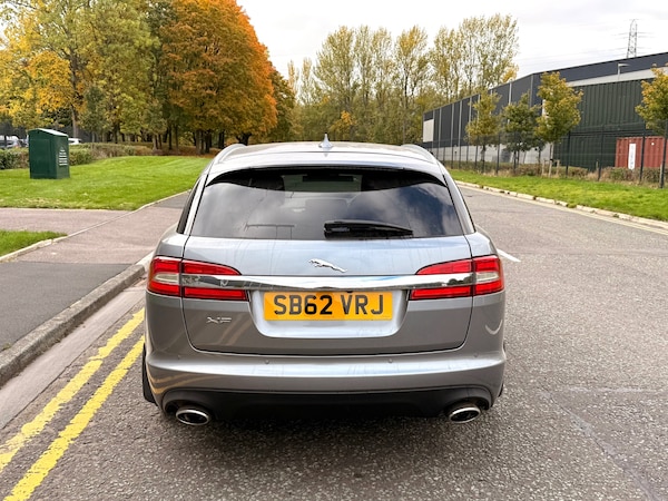 Used Jaguar XF 2012 for sale - 76276906: Photo 4