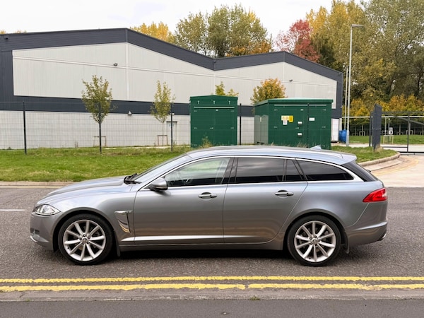 Used Jaguar XF 2012 for sale - 76276906: Photo 6