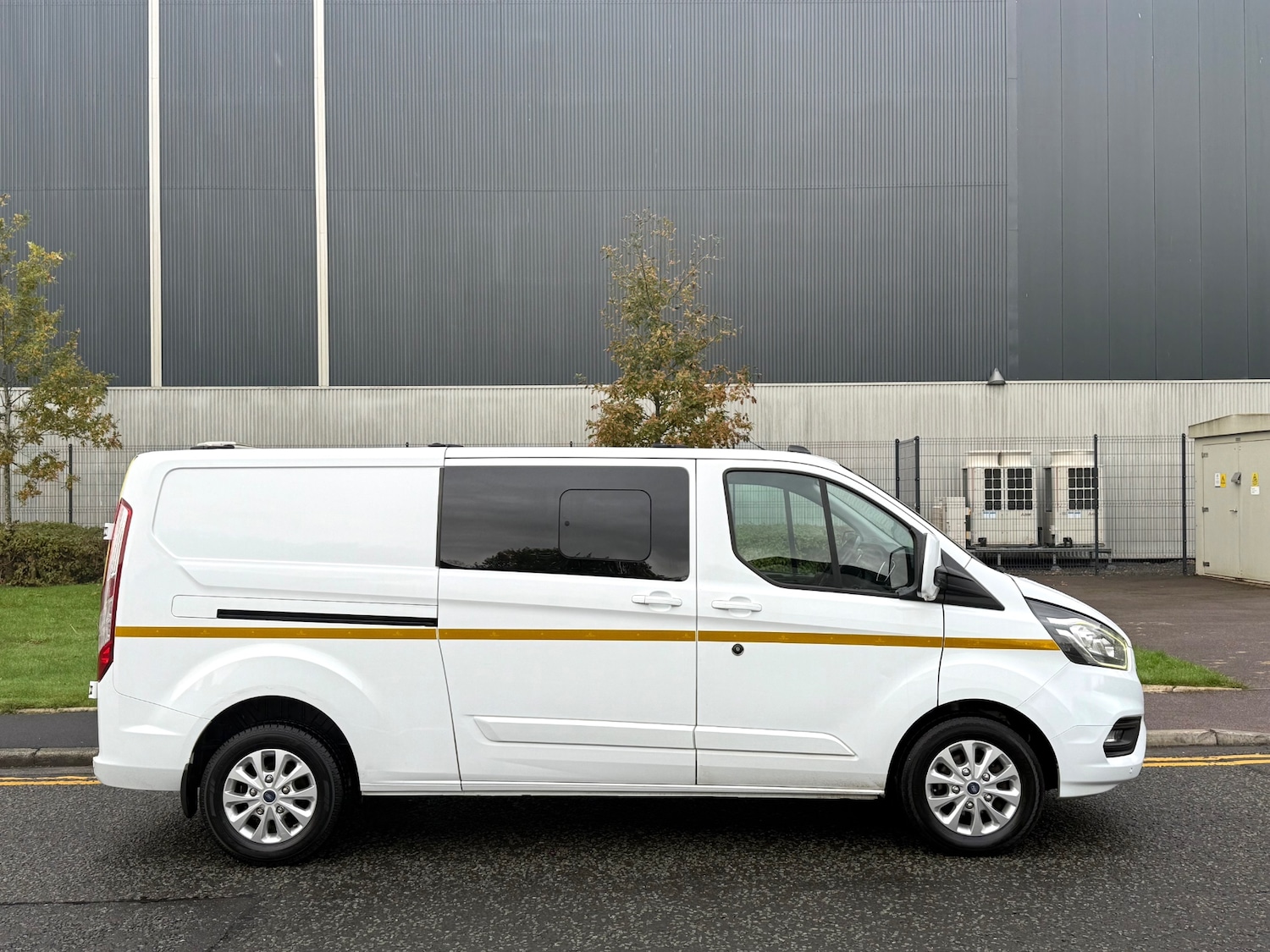 Used Ford Transit Custom 2020 for sale - 76302955: Photo 2