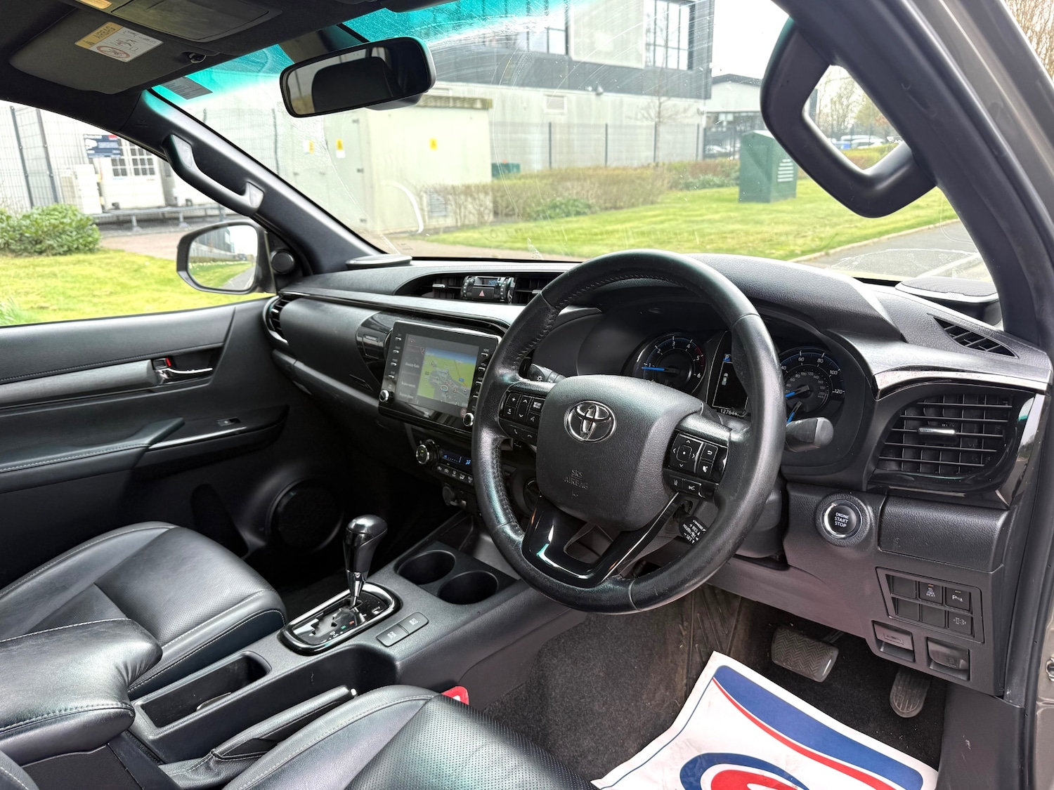 Used Toyota Hilux 2021 for sale - 77985108: Photo 19