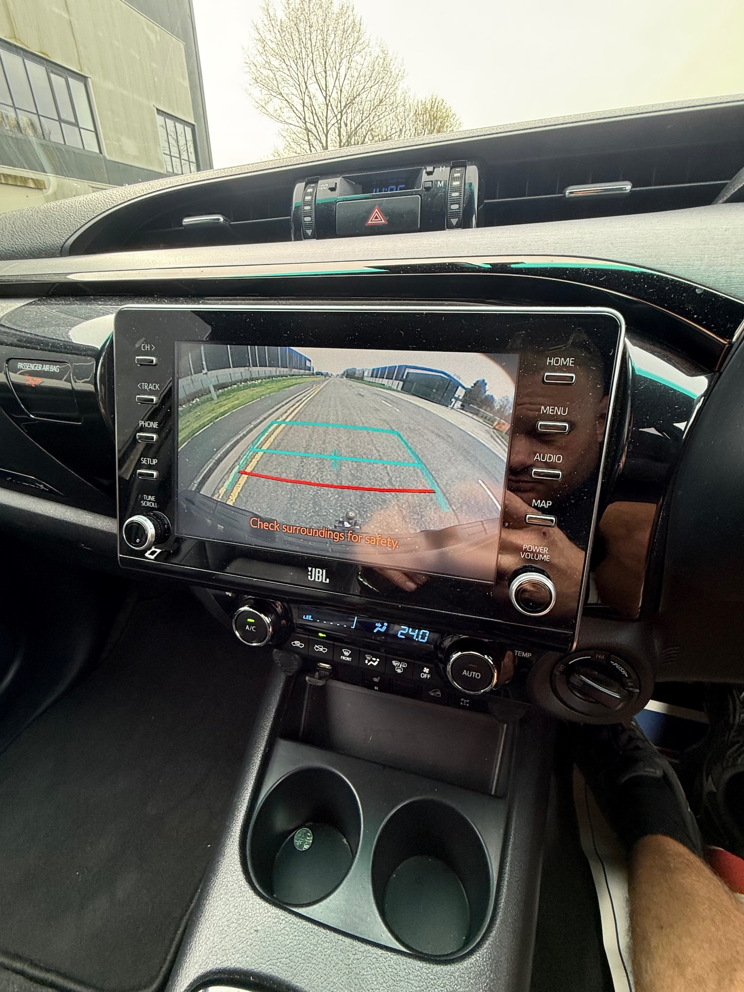 Used Toyota Hilux 2021 for sale - 77985108: Photo 22