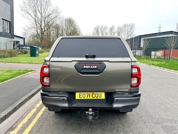 Used Toyota Hilux 2021 for sale - 77985108: Photo