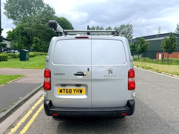 Used Peugeot Expert 2018 for sale - 78819712: Photo