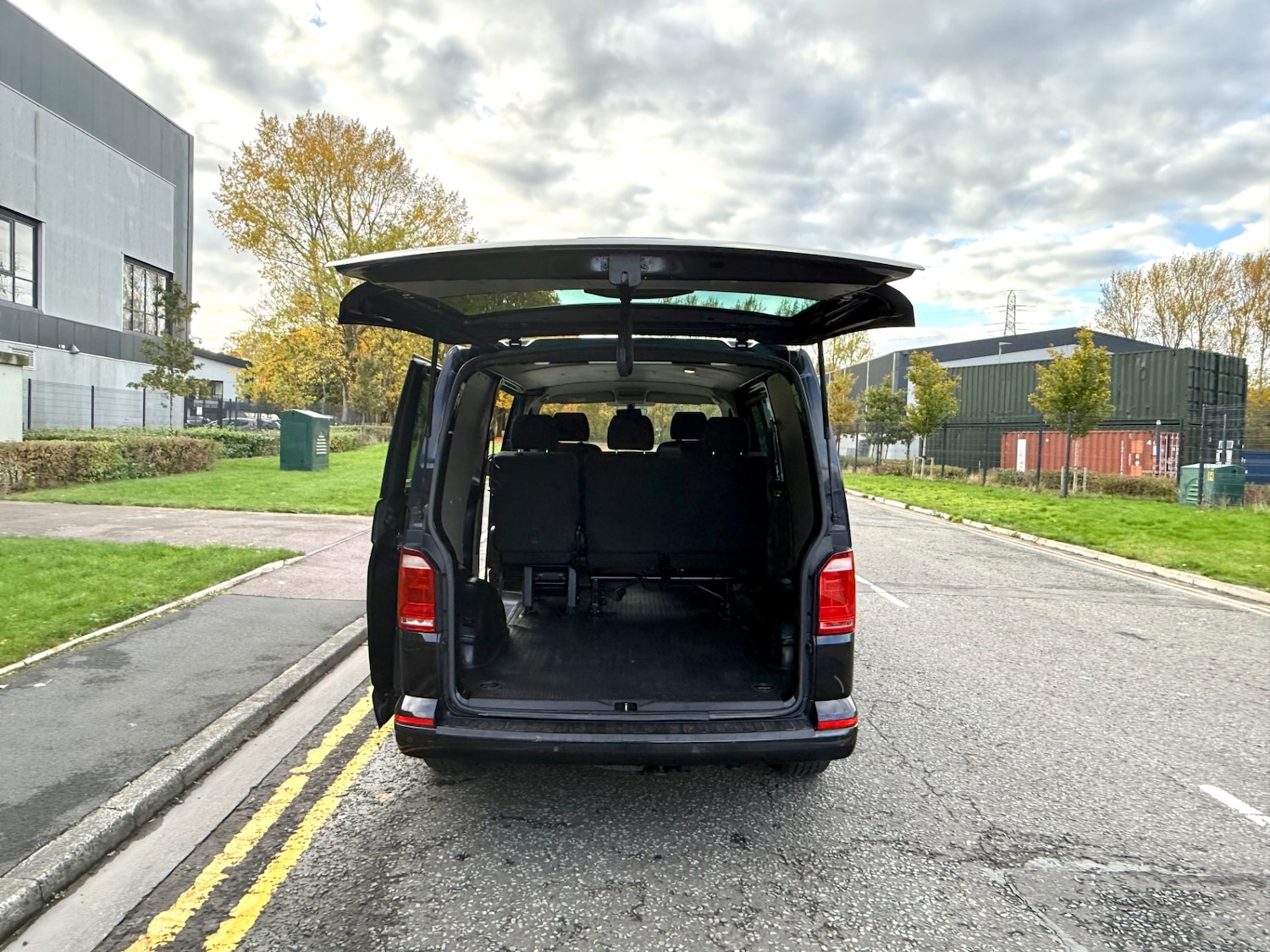 Used Volkswagen Transporter 2017 for sale - 76343959: Photo 10