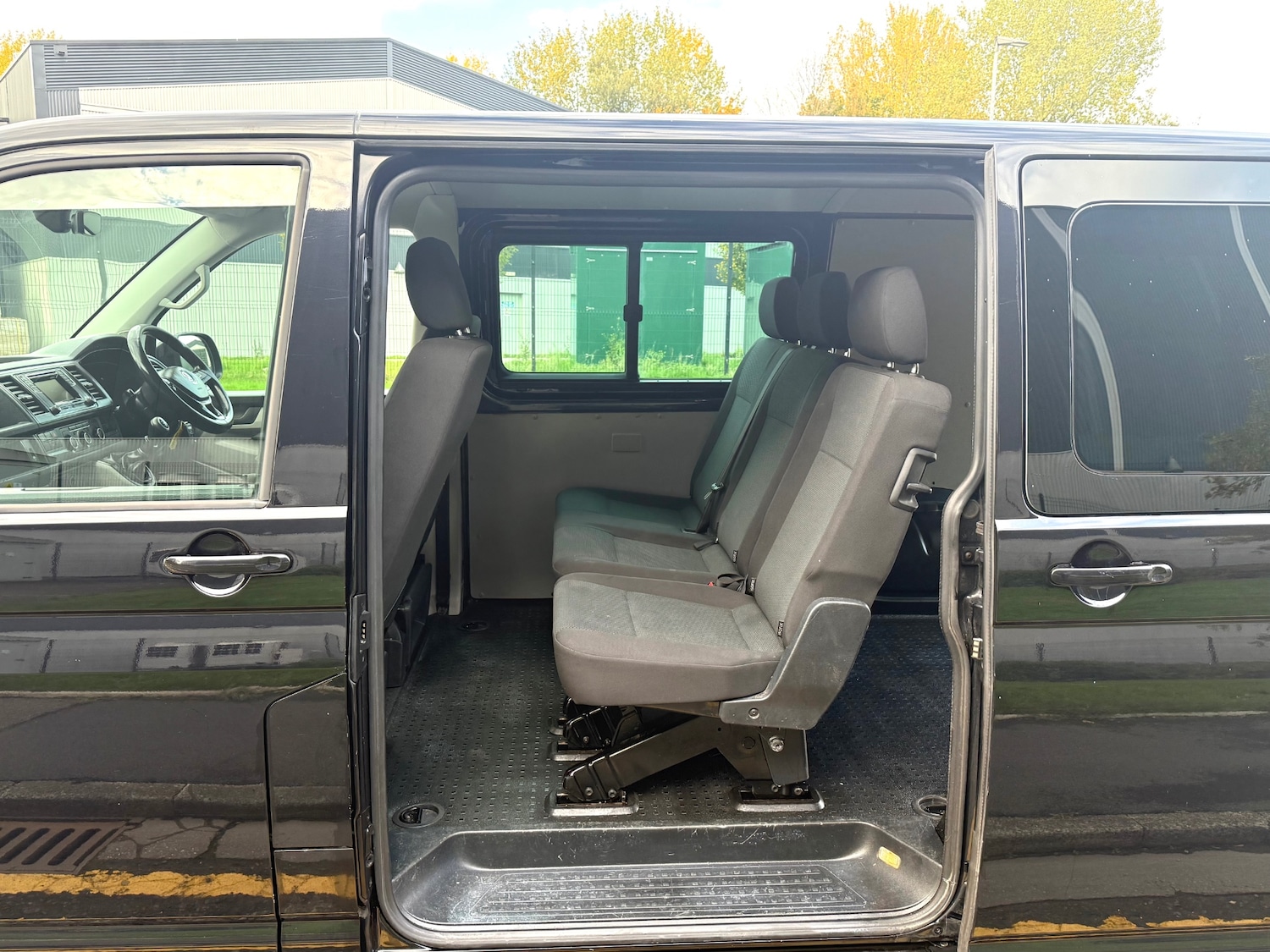 Used Volkswagen Transporter 2017 for sale - 76343959: Photo 14