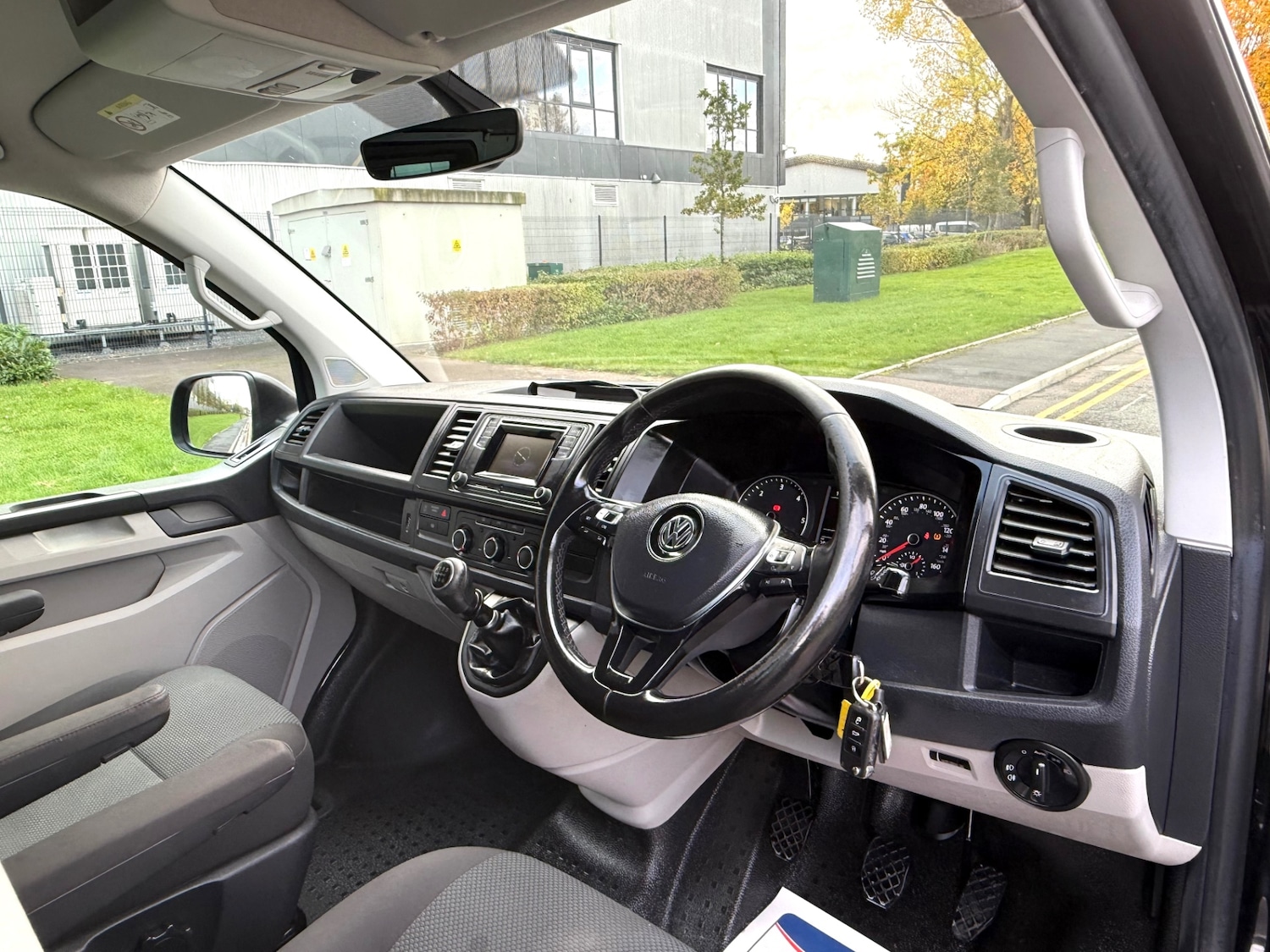 Used Volkswagen Transporter 2017 for sale - 76343959: Photo 21