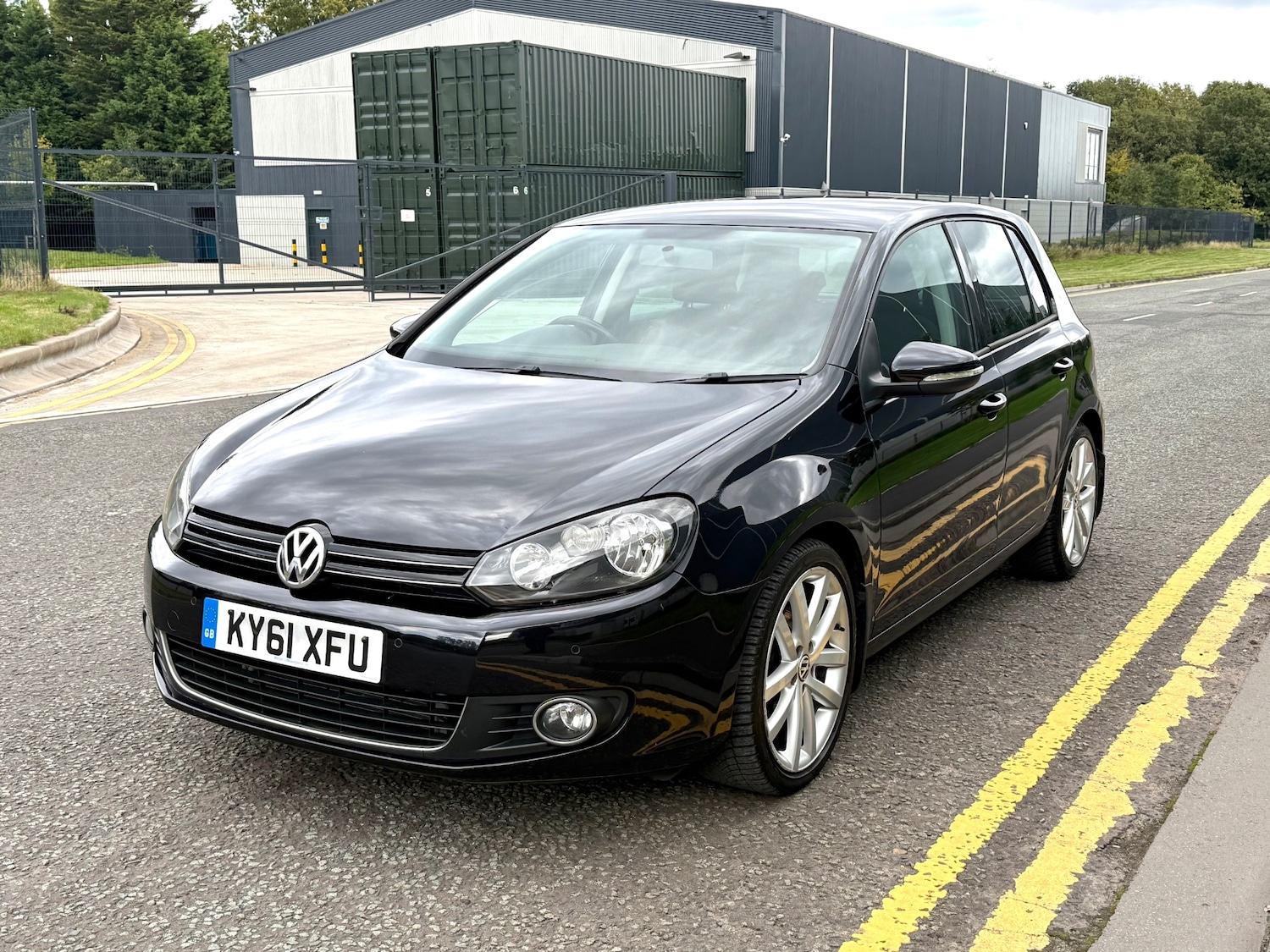 Used Volkswagen Golf 2011 for sale - 76055803: Photo 6