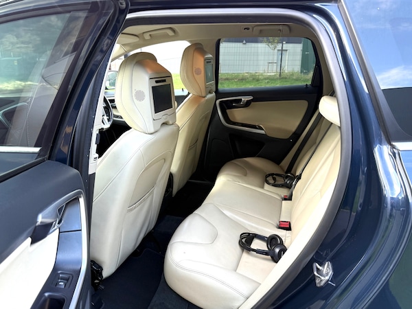 Used Volvo XC60 2014 for sale - 76276914: Photo 11
