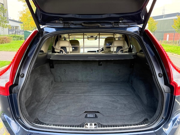 Used Volvo XC60 2014 for sale - 76276914: Photo 15