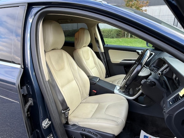 Used Volvo XC60 2014 for sale - 76276914: Photo 19