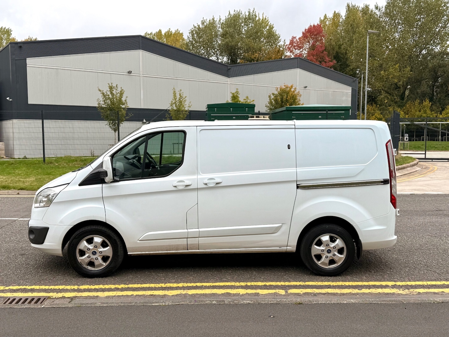 Used Ford Transit Custom 2017 for sale - 76220514: Photo 6