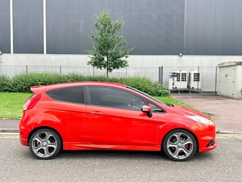 Used Ford Fiesta 2013 for sale - 79672848: Photo