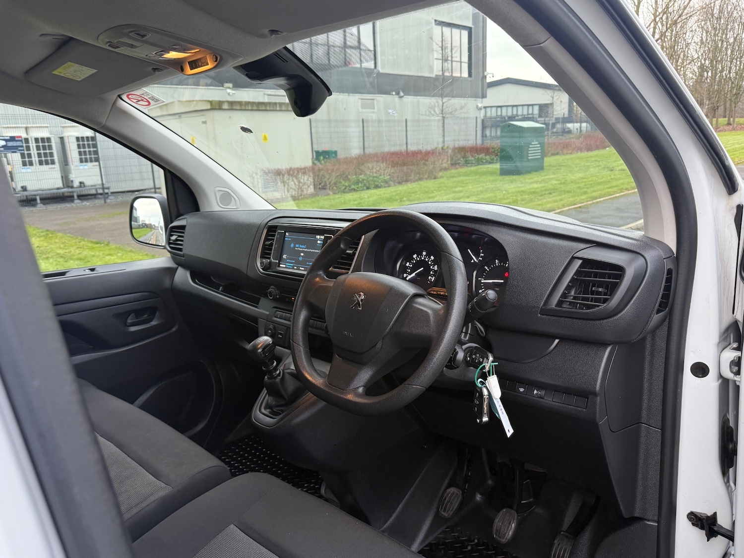 Used Peugeot Expert 2023 for sale - 77319221: Photo 17