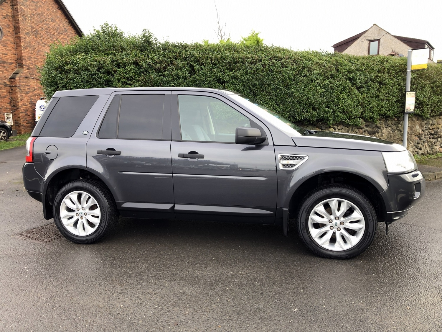 Used Land Rover Freelander 2 2011 for sale - 76557061: Photo 2