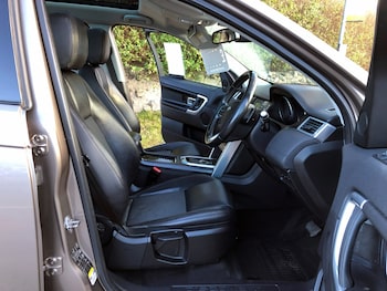 Used Land Rover Discovery Sport 2015 for sale - 75725805: Photo