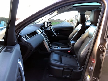 Used Land Rover Discovery Sport 2015 for sale - 75725805: Photo