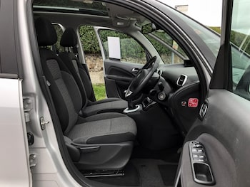 Used Citroen C3 Picasso 2016 for sale - 76193338: Photo 3