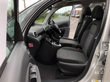 Used Citroen C3 Picasso 2016 for sale - 76193338: Photo 4