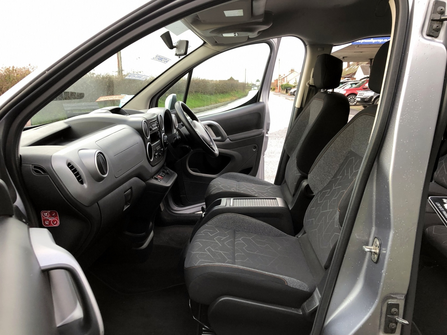 Used Peugeot Partner Tepee 2017 for sale - 76877885: Photo 4