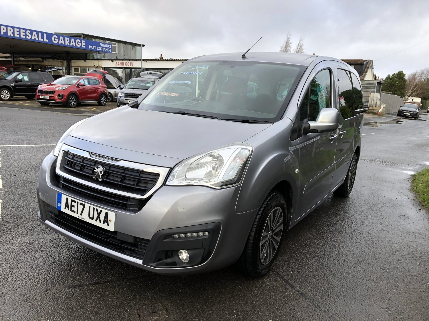 Used Peugeot Partner Tepee 2017 for sale - 76877885: Photo 9