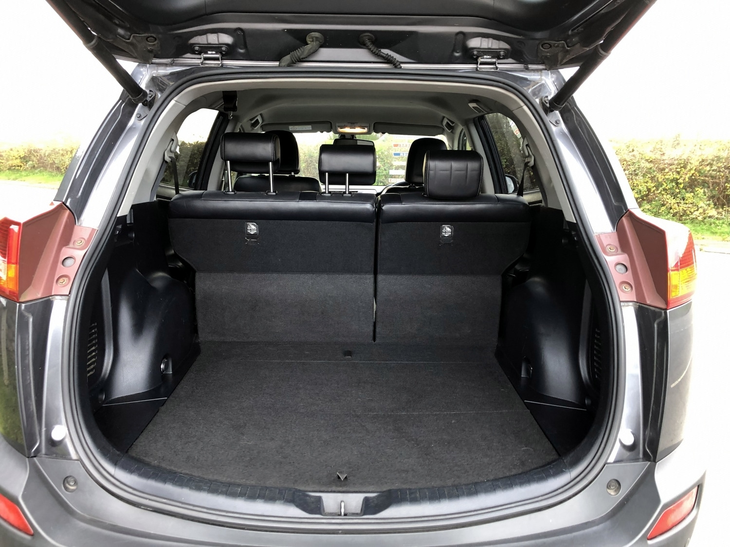 Used Toyota RAV4 2013 for sale - 76506112: Photo 7