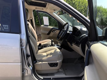 Used Land Rover Freelander 2 2013 for sale - 79232107: Photo
