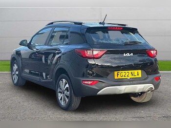 Used Kia Stonic 2022 for sale - 77660628: Photo