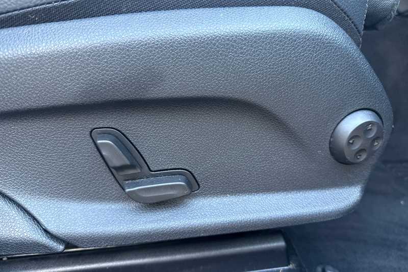 Used Mercedes-Benz GLC 2020 for sale - 75759166: Photo 35