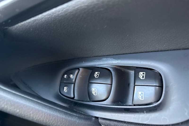 Used Nissan Qashqai 2018 for sale - 76204213: Photo 18