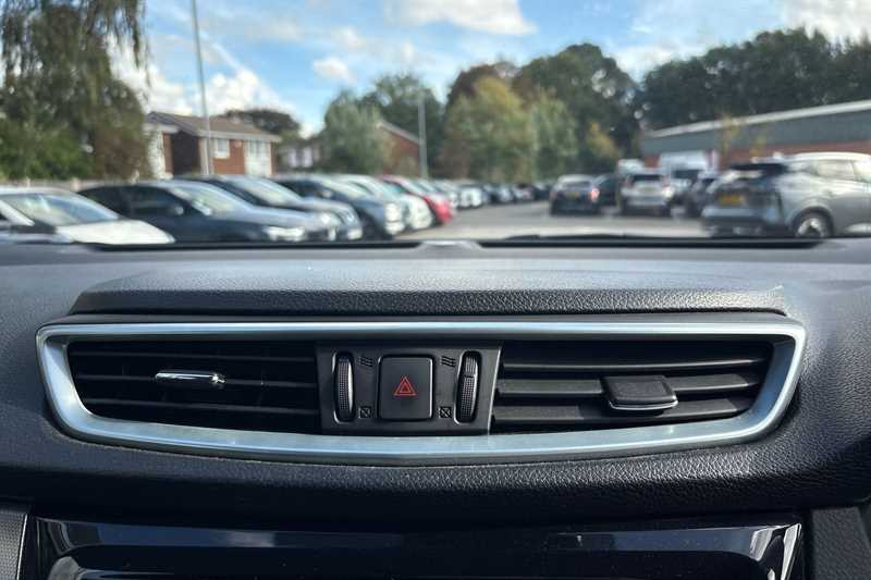 Used Nissan Qashqai 2018 for sale - 76204213: Photo 34