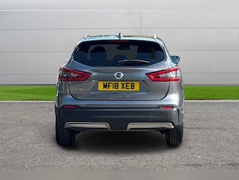Used Nissan Qashqai 2018 for sale - 76204213: Photo