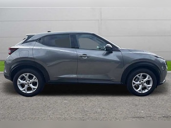 Used Nissan Juke 2021 for sale - 76022101: Photo