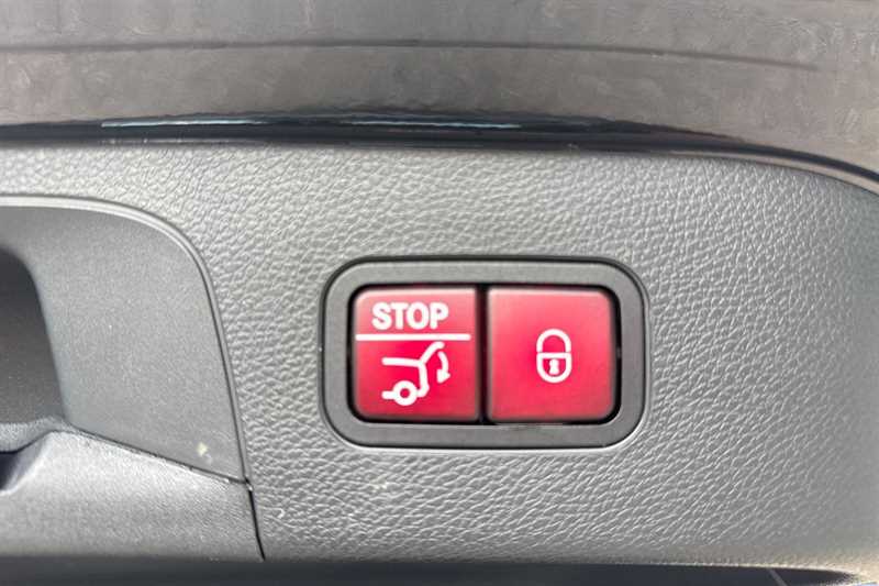 Used Mercedes-Benz EQC 2022 for sale - 75902428: Photo 39