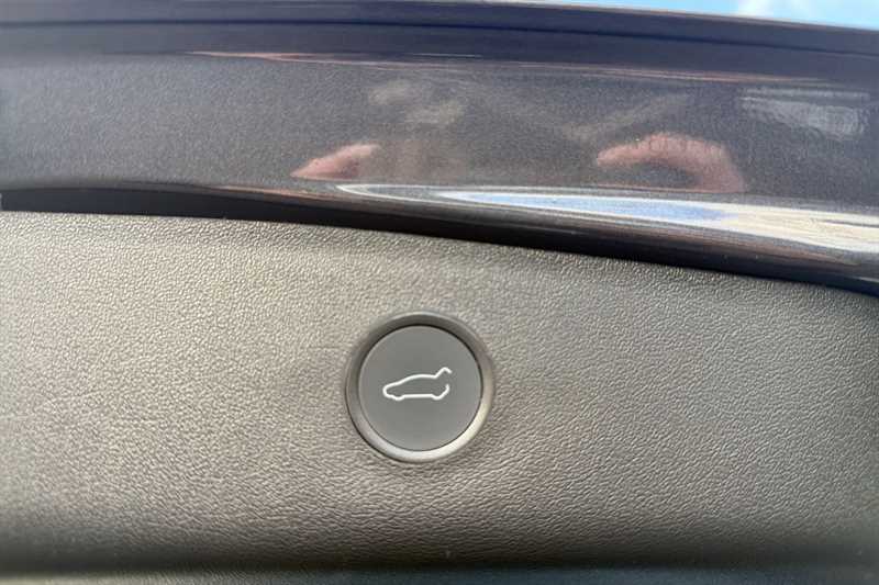 Used Tesla Model 3 2021 for sale - 77256801: Photo 52