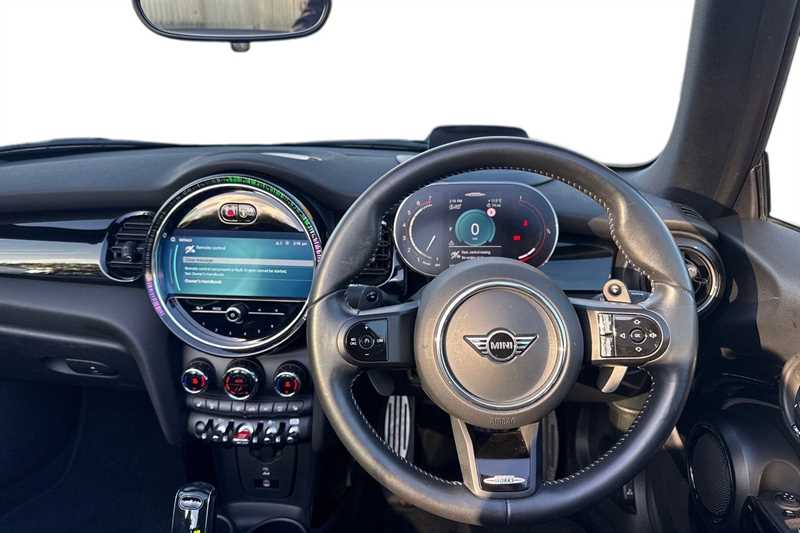 Used MINI Convertible 2024 for sale - 76441959: Photo 15