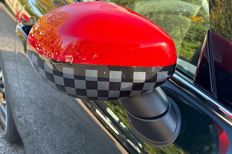 Used MINI Convertible 2024 for sale - 76441959: Photo 24