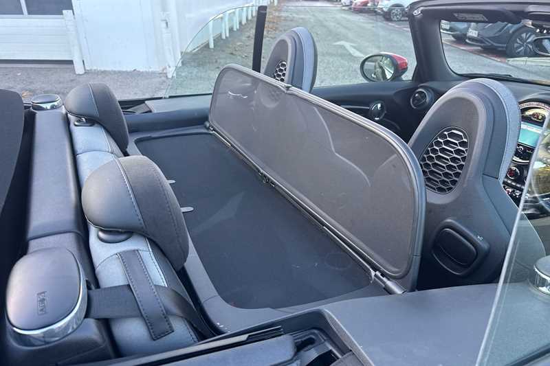 Used MINI Convertible 2024 for sale - 76441959: Photo 29