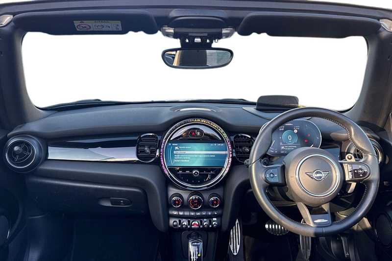 Used MINI Convertible 2024 for sale - 76441959: Photo 9