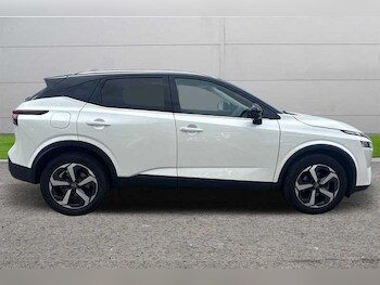Used Nissan Qashqai 2023 for sale - 76022109: Photo