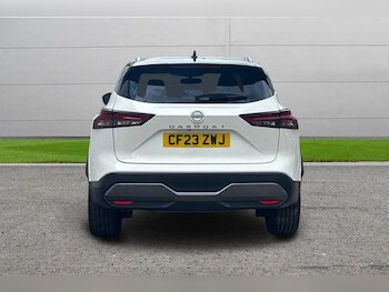Used Nissan Qashqai 2023 for sale - 76022109: Photo
