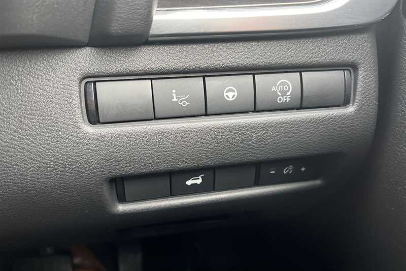 Used Nissan X-Trail for sale - 76705784: Photo 36