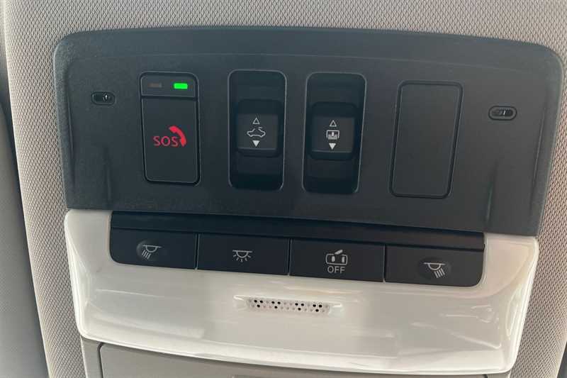 Used Nissan X-Trail for sale - 76705784: Photo 38