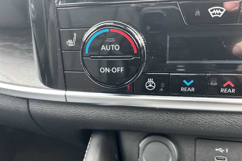 Used Nissan X-Trail for sale - 76705784: Photo 45