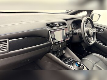 Used Nissan Leaf 2022 for sale - 77360750: Photo