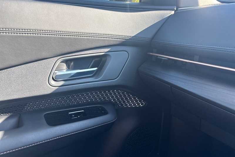 Used Nissan ARIYA 2025 for sale - 77600679: Photo 38