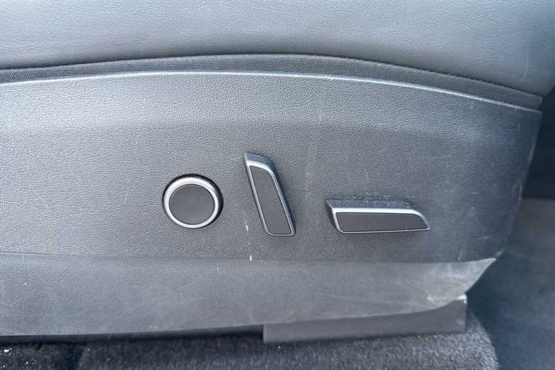 Used Tesla Model Y 2023 for sale - 76112528: Photo 34