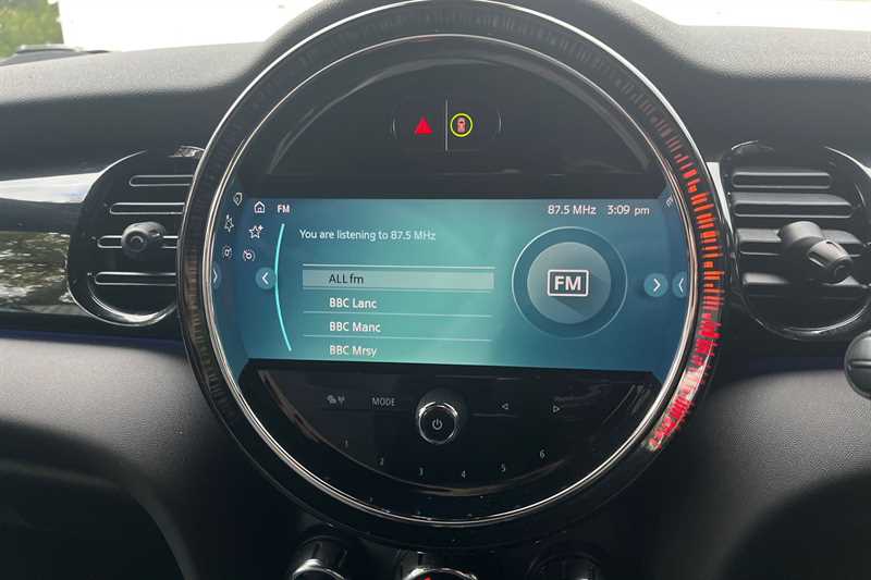 Used MINI Hatch 2021 for sale - 76760849: Photo 11