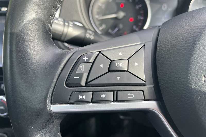 Used Nissan Qashqai 2017 for sale - 76062424: Photo 17